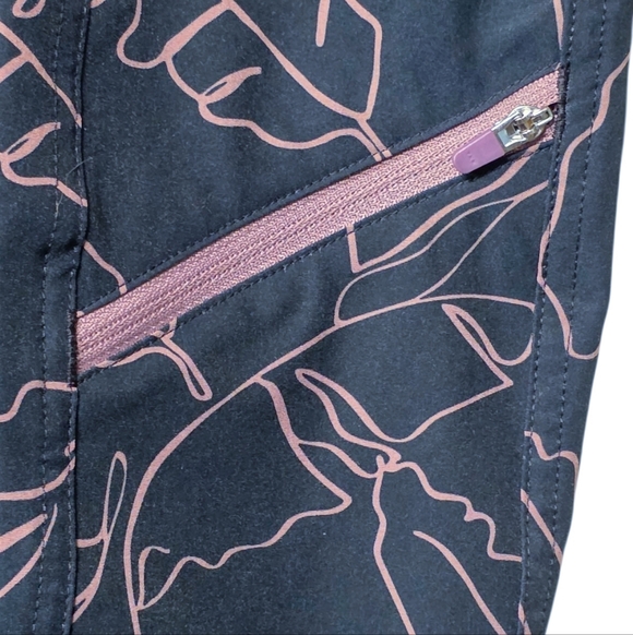 Wild Rye Freel Shorts - Picture 3 of 4